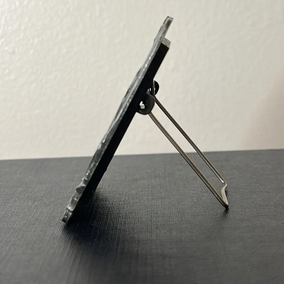 VTG Floral Daffodil Pewter Miniature Free Standing Photo Frame - Picture 2 of 4